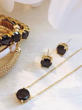 Park Lane - S’mores - Gold & Black Impression Necklace
